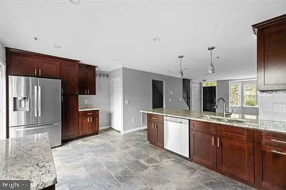 10907 Daniel Sim Ct — Photo 6