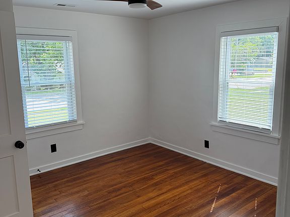 5th image of 1307 W Worley St