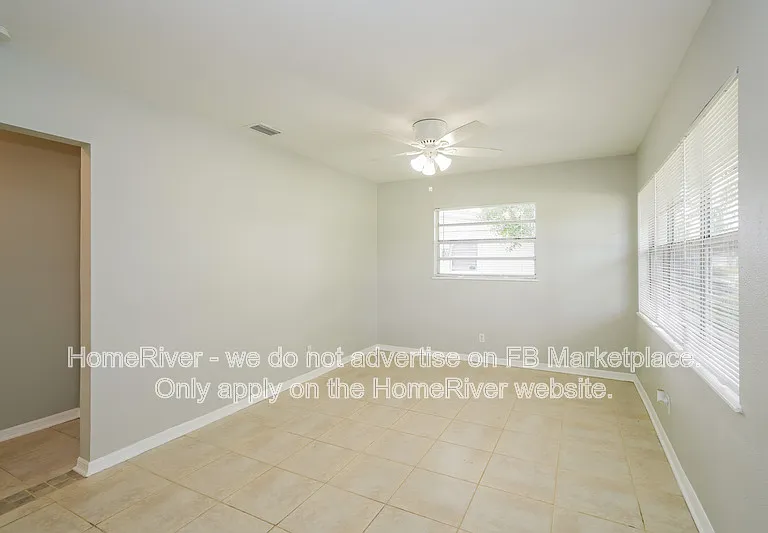 4903 S 85th St — Photo 5