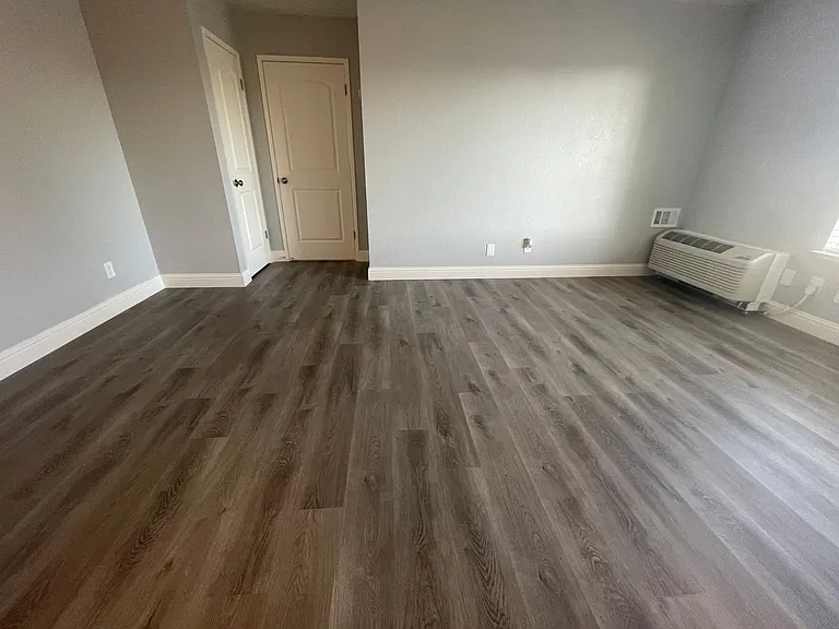 Wright Place Apartments — Photo 32