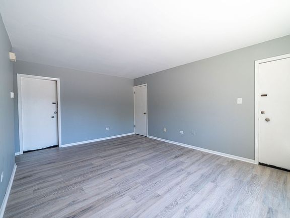 5th image of 11954 S Kildare Ave APT 1W
