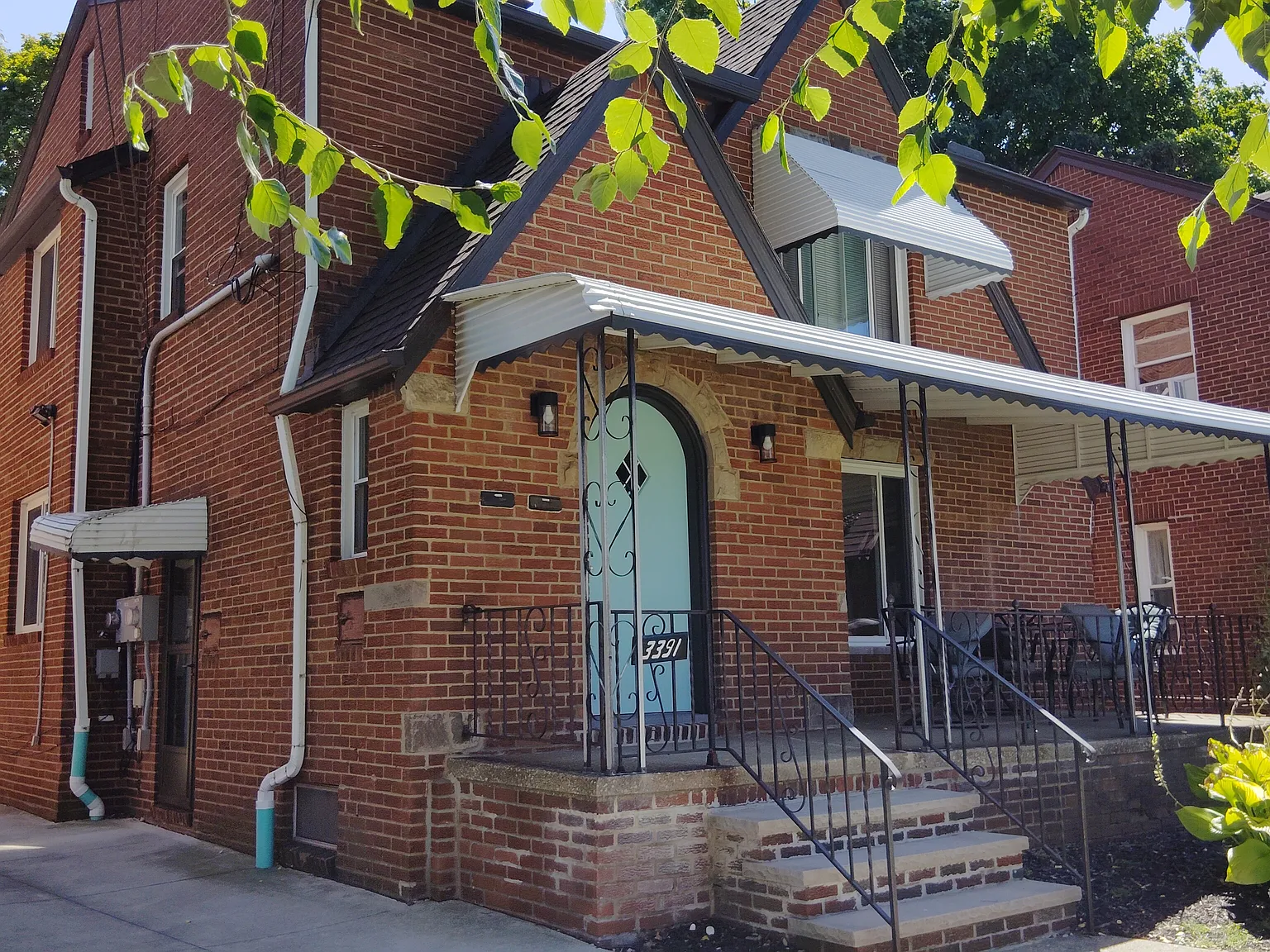 Warren Rd, Cleveland — Photo 1