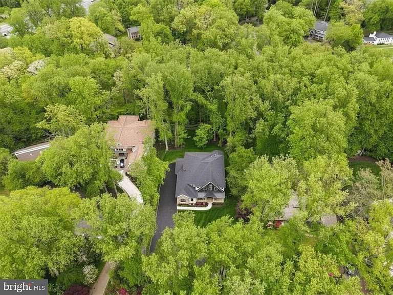 7002 River Oaks Dr — Photo 42