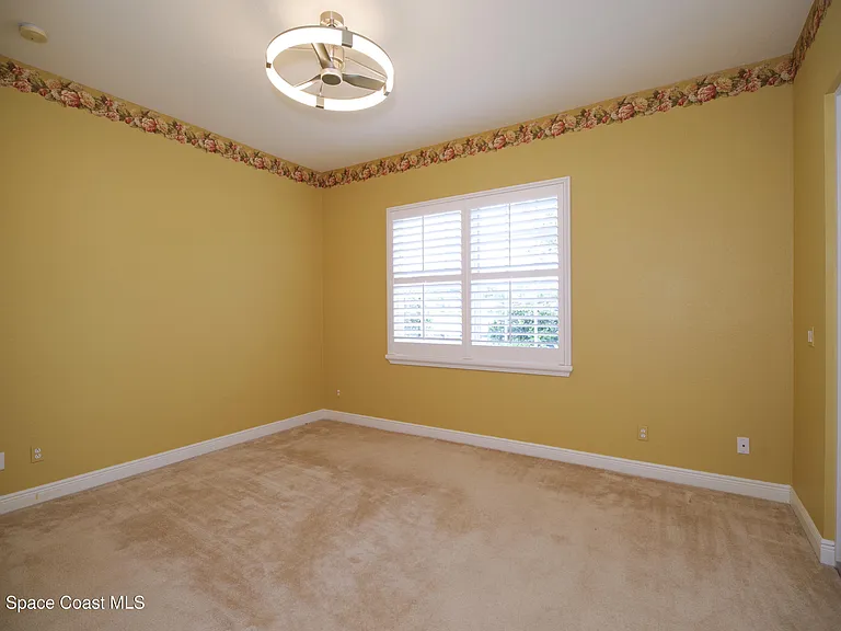 9400 Scarborough Ct — Photo 21