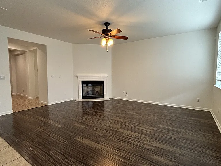 2405 El Vaquero Dr — Photo 9