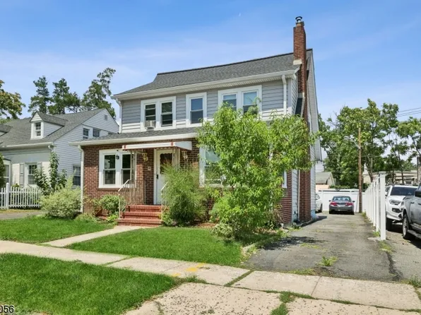 10 Elliot Pl, East Orange City, NJ 07018