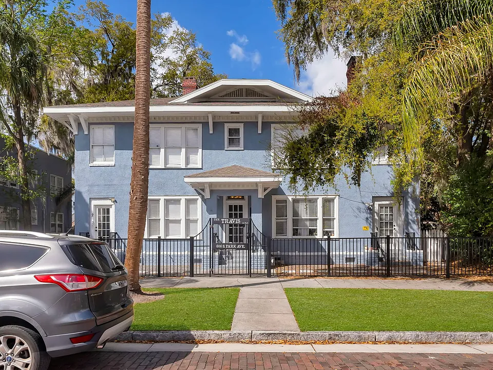 606 S Park Ave