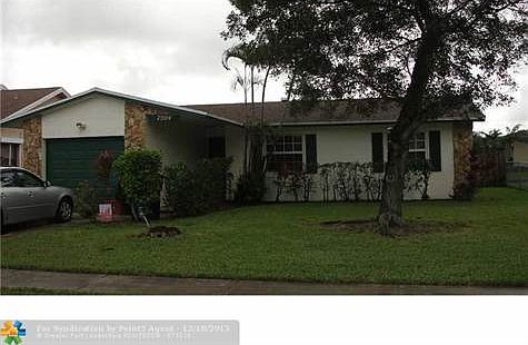 1st image of 7504 SW 7th Ct