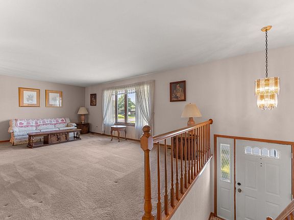 3rd image of 7241 W 152nd St #0