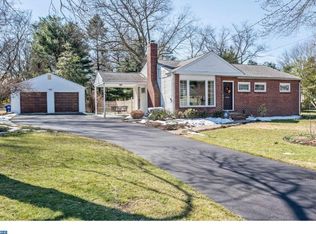 606 Covington Ter, Moorestown, NJ 08057