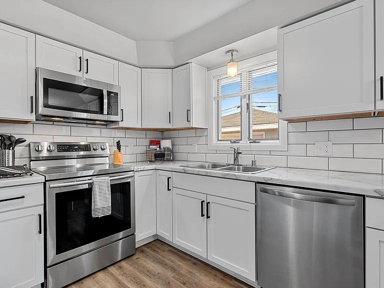 2627 S Jackson St — Photo 7