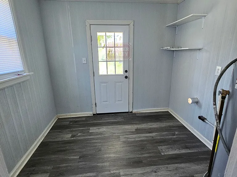 2331 Fleet Ave — Photo 19