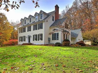 574 Huckins Rd, Cheshire, CT 06410