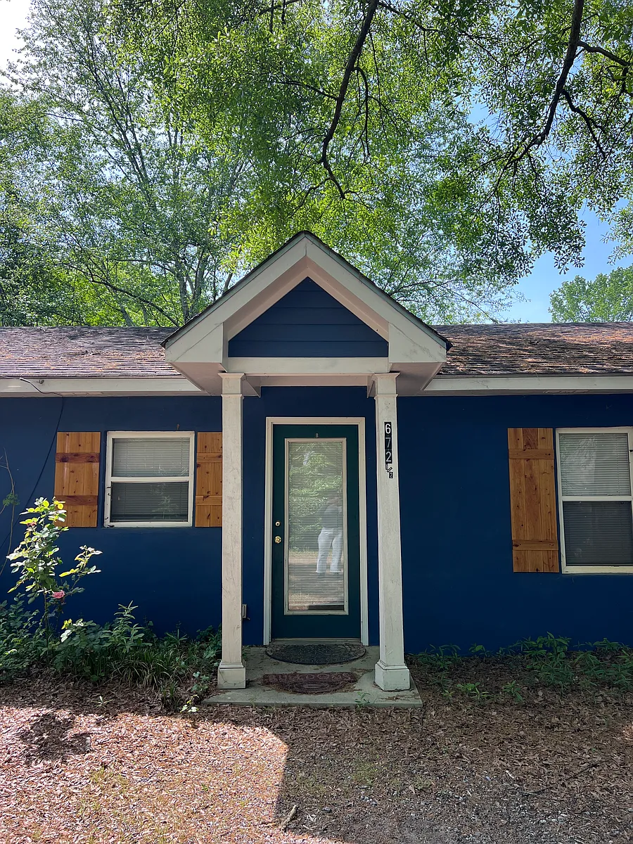 Building Photo - 672 Barber St #1/2B