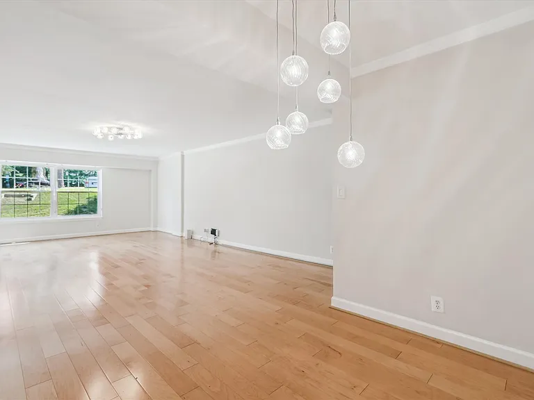 7621 Tremayne Pl #111 — Photo 6