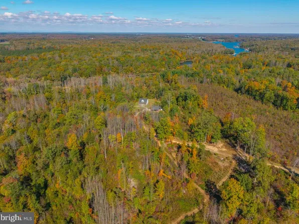 1409 Bohannon Rd, Bumpass, VA 23024