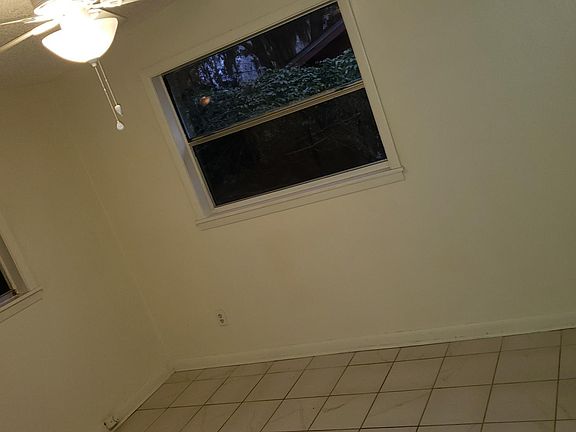 3rd image of 459 SE Castillo Ter