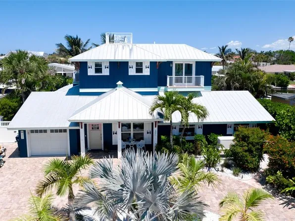 522 68th St, Holmes Beach, FL 34217
