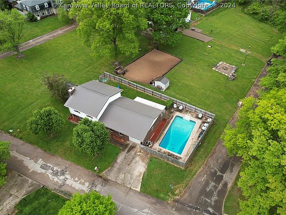 2nd image of 226 James Dr