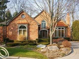 795 Windemere Ct #1, Bloomfield Hills, MI 48304