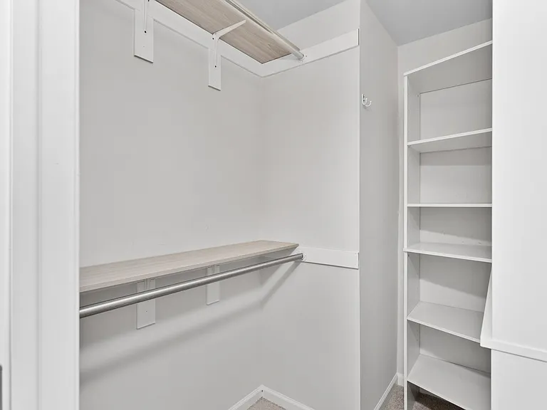 44 Marion Ave — Photo 12