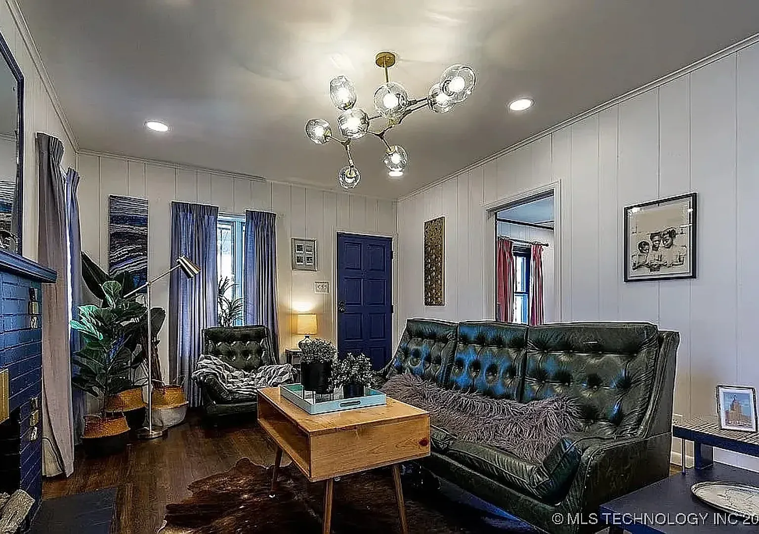 Charming Updated Home with Stylish Interiors Ready for Move-In! — Photo 2