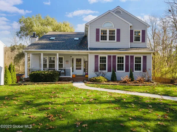 34 Ponderosa Drive, Clifton Park, NY 12065
