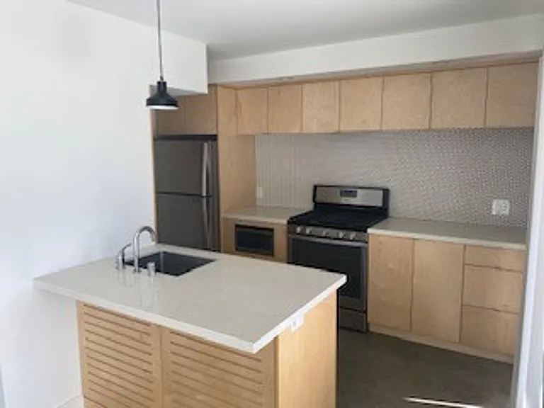 2535 Brant St — Photo 14