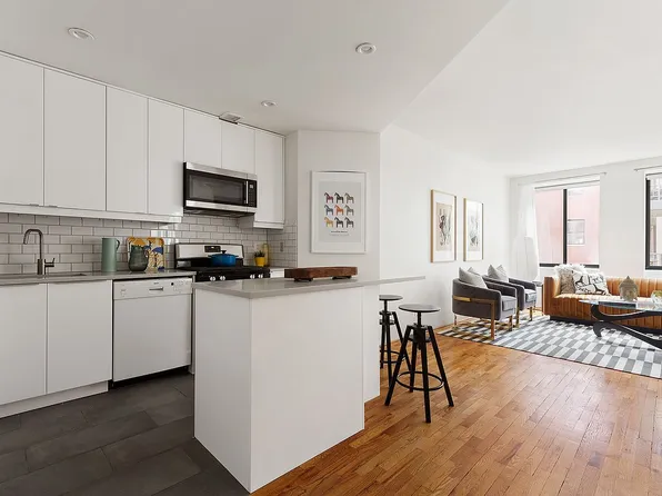 167 Perry St APT 4K, New York, NY 10014
