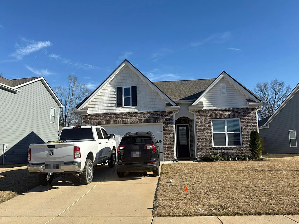 1st image of 40 Witherspoon Dr