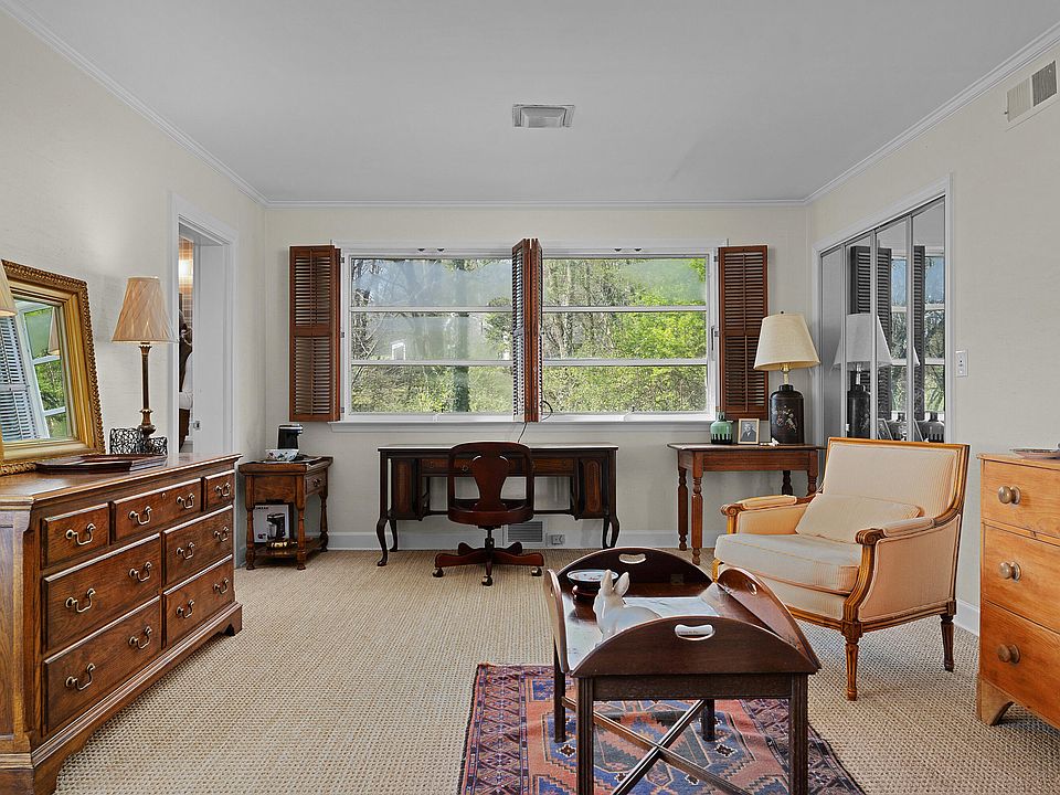 70th image of 1001 Fleetwood Dr
