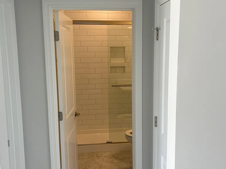 152 Highpointe Dr — Photo 6