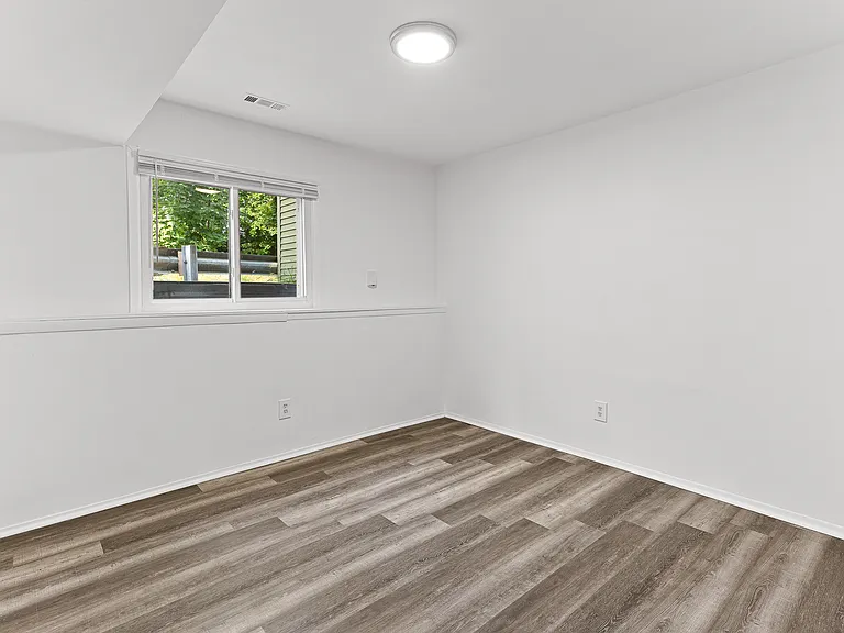 221 N Normal St — Photo 17