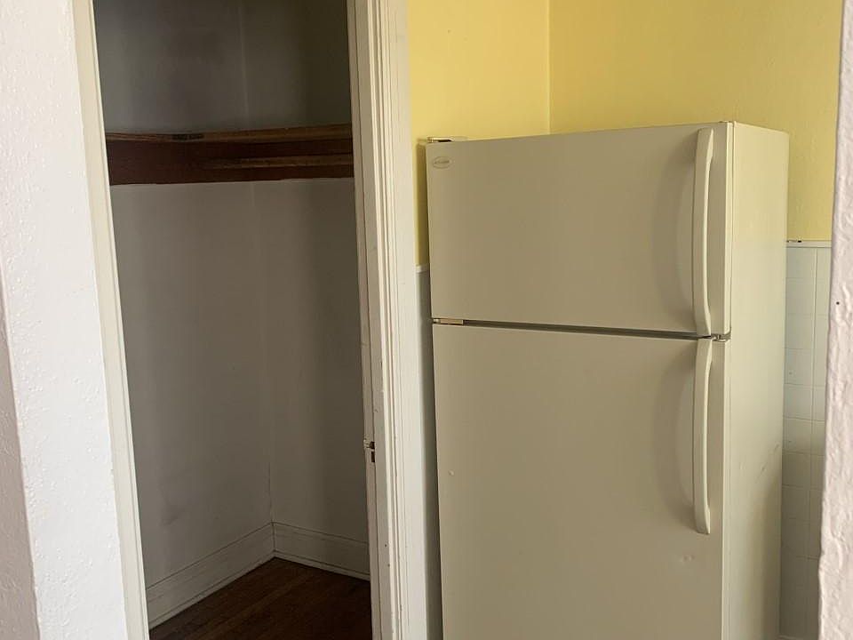2nd image of 7 1/2 W Main St #1