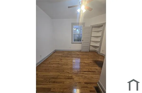 Building Photo - 70 N Willow St #1