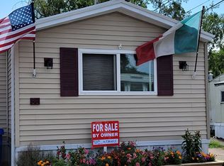 245 Manton St TRAILER 53, Pawtucket, RI 02861