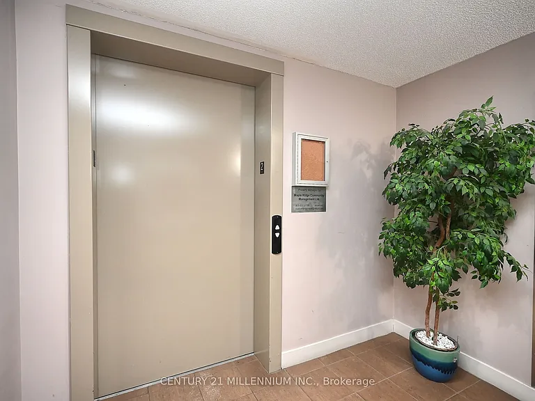 8 Dayspring Cir #1209 — Photo 3