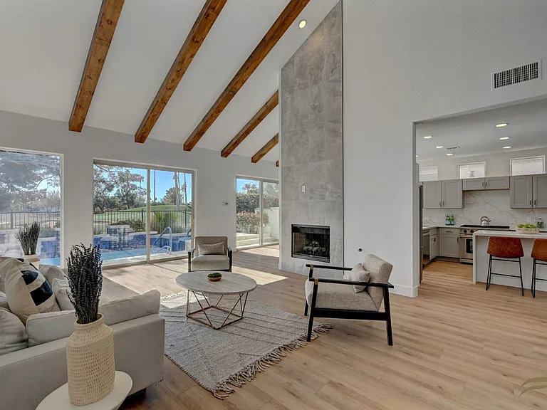 8941 Diamond Falls Dr — Photo 15