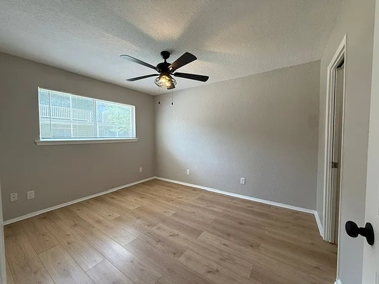 516 Gentleman Road — Photo 35