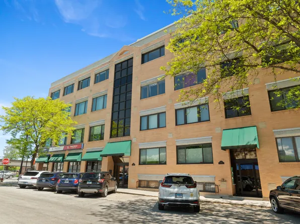 4751 N Artesian Ave APT 401, Chicago, IL 60625
