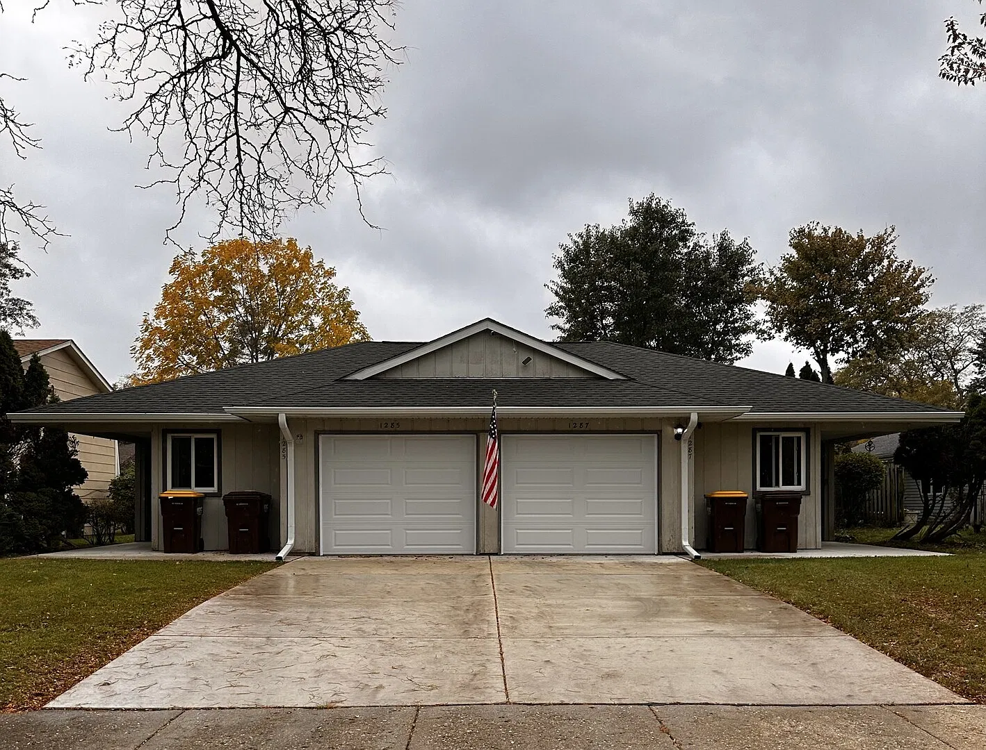 2 bed, 800 sqft, $2,000 — Photo 1