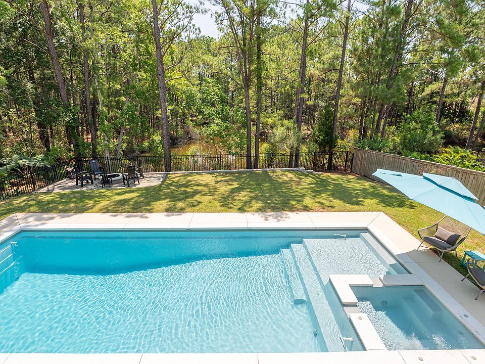 1st image of 2834 Tradewind Dr