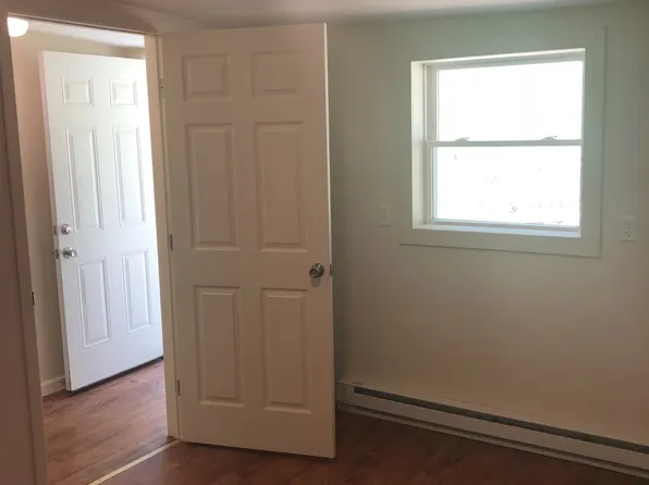 8 Braddock Street, 8 Braddock St #201, Morgantown, WV 26505