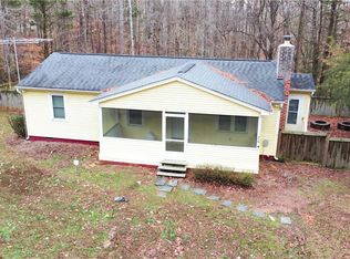 76 River Oaks Dr, Iva, SC 29655