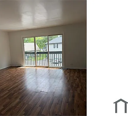 3 bed, 985 sqft, $2,600 — Photo 4