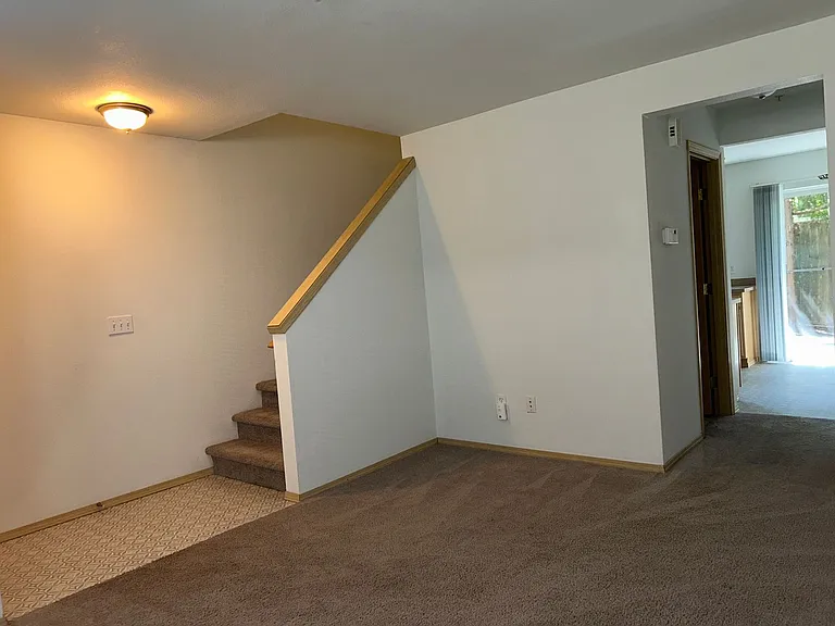 4018 California Ave SW — Photo 5