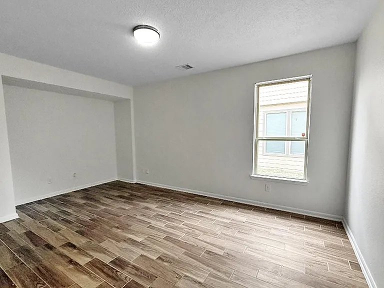 6503 Bayliss Valley Ln — Photo 10