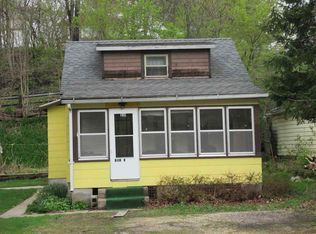 323 Pleasant Dr, Mc Gregor, IA 52157