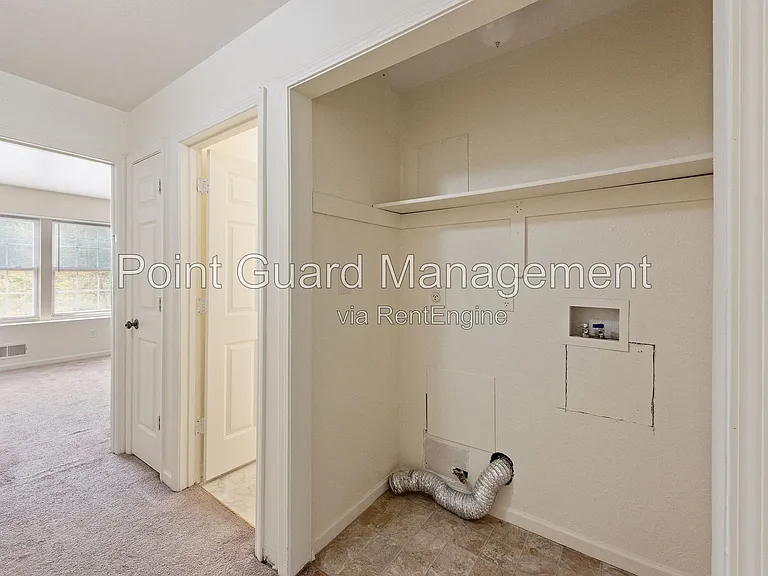 321 W South Ave — Photo 42