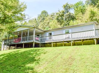 8 Campbell Ln, Pleasant Shade, TN 37145
